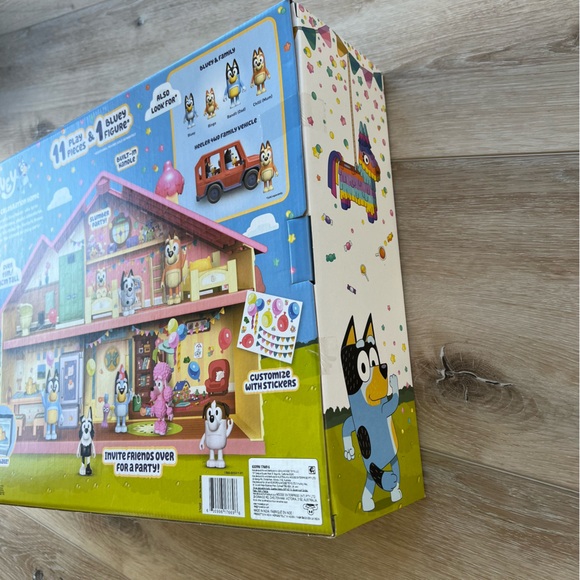 NWT Bluey Celebration Home Playset - Picture 9 of 12